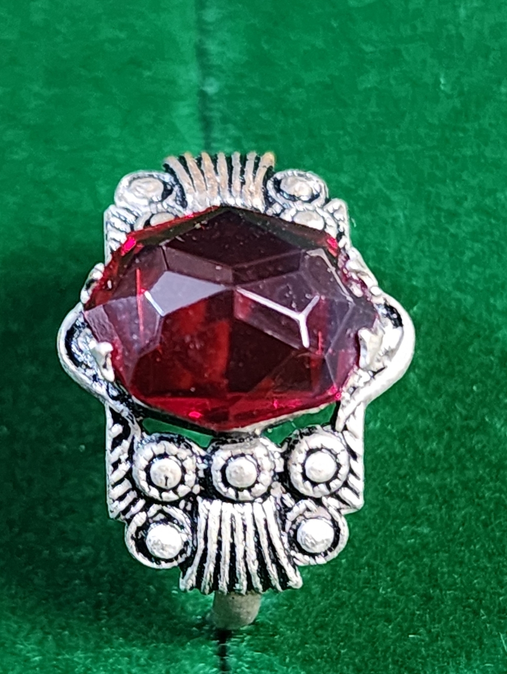 Vintage Red Glass Statement Ring Silver Tone Costume Jewelry Size 7